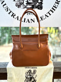 BIZET TOTE. (A Safe Traveller)