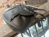 JUNO - A Spacier Judy Handbag with a new smart handle making the bag less rigid like standing Gard… and classier by articulating the handle with two knees that allow the handle to swivell! or Cross Body bag with a detachable and adjustable shoulder strap.